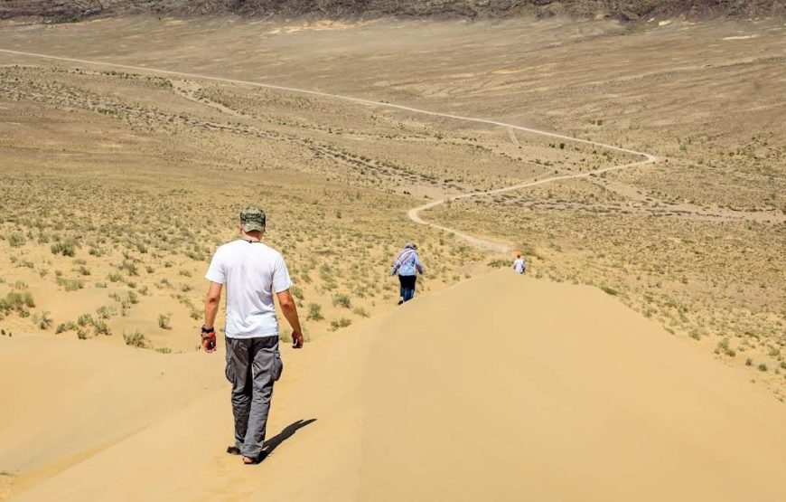 Altyn-Emel: 1-Day Jeep Tour to the Mystical Singing Dune